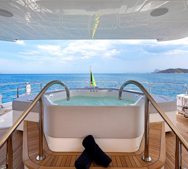 RASCAL Yacht Charter Details, Sunseeker CHARTERWORLD Luxury Superyachts